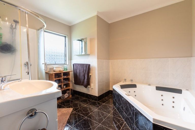 Photo of property in 16 Mathew Street, Dannevirke, 4930