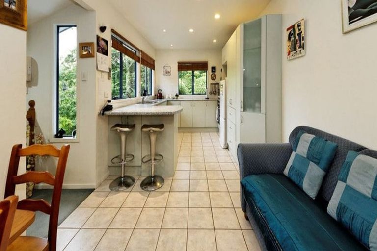 Photo of property in 35 Chamari Close, Titirangi, Auckland, 0604