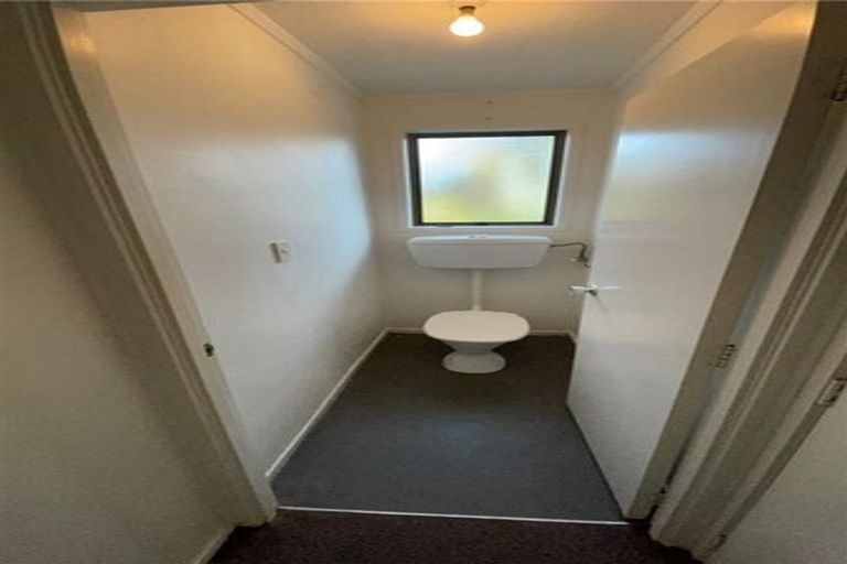 Photo of property in 5a Cherry Tree Place, Massey, Auckland, 0614