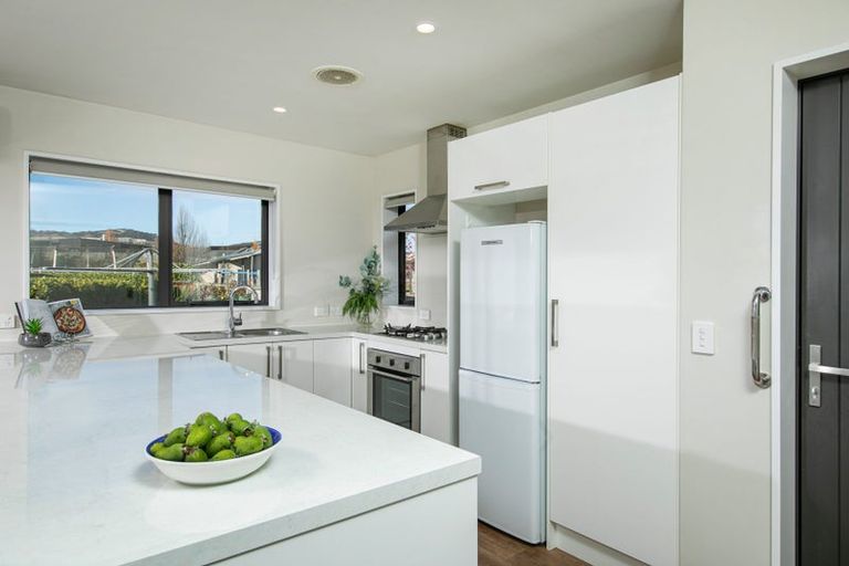 Photo of property in 8 Pukeko Place, Wanaka, 9305