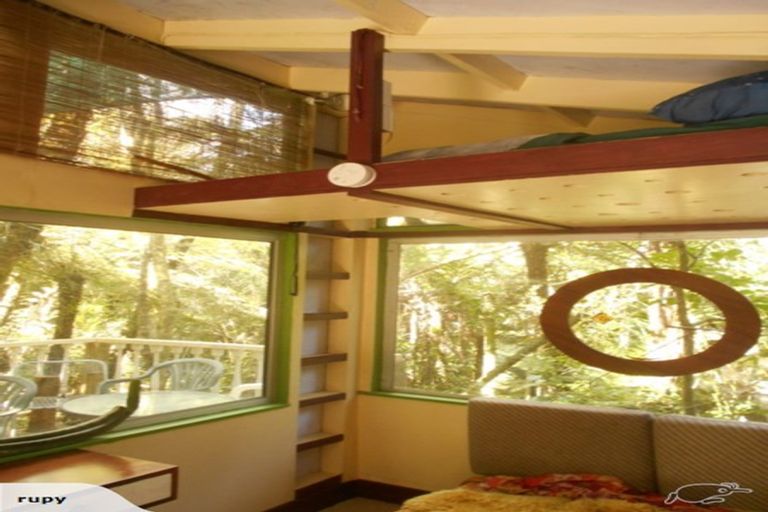 Photo of property in 785 West Coast Road, Oratia, Auckland, 0604