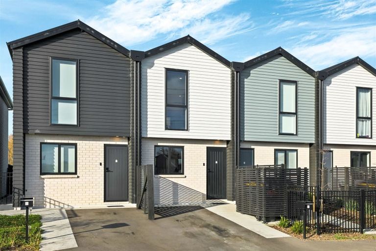 Photo of property in 30 Piripiri Place, Broomfield, Christchurch, 8042