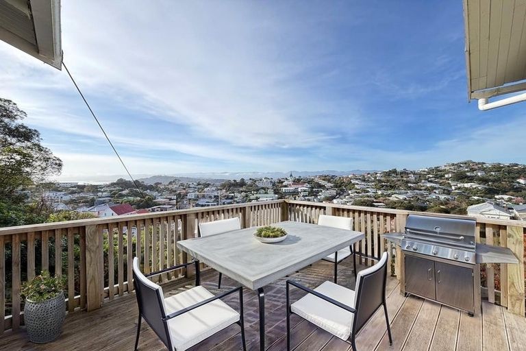 Photo of property in 5 Charlotte Avenue, Brooklyn, Wellington, 6021