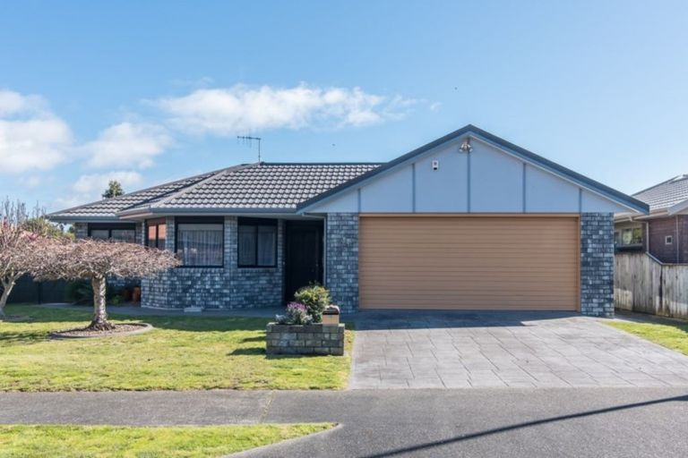 Photo of property in 91 Makarini Street, Paraparaumu, 5032