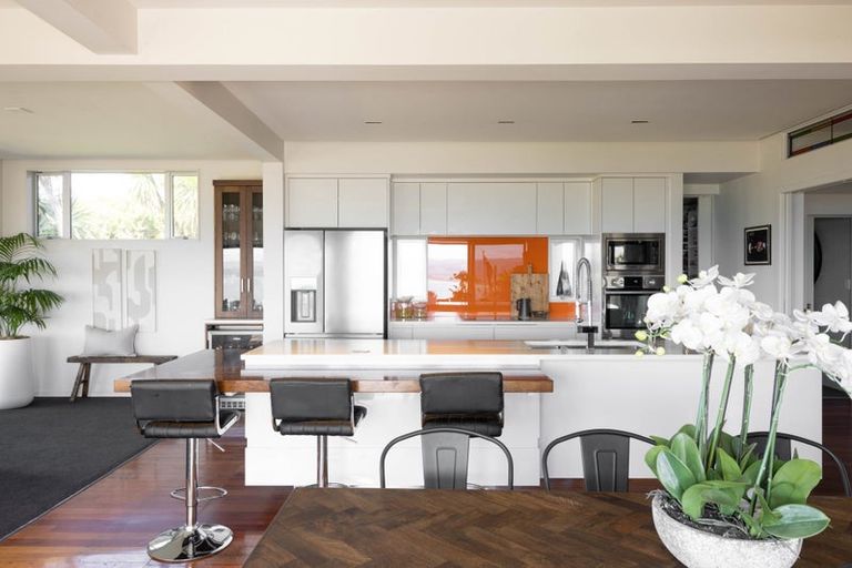 Photo of property in 12 George Street, Hospital Hill, Napier, 4110