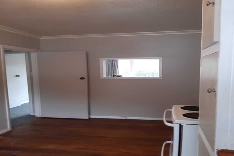 Photo of property in Peregrine Flats, 3/81 Ward Street, Wallaceville, Upper Hutt, 5018