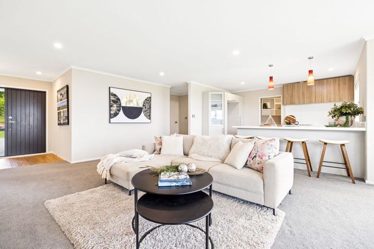 Photo of property in 3 Cranleigh Way, Bombay, 2675