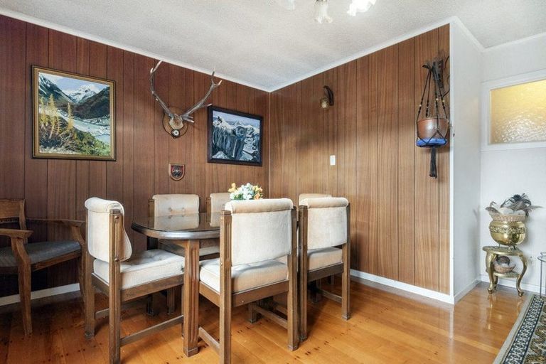 Photo of property in 16 Spencer Road, Pinehill, Auckland, 0632