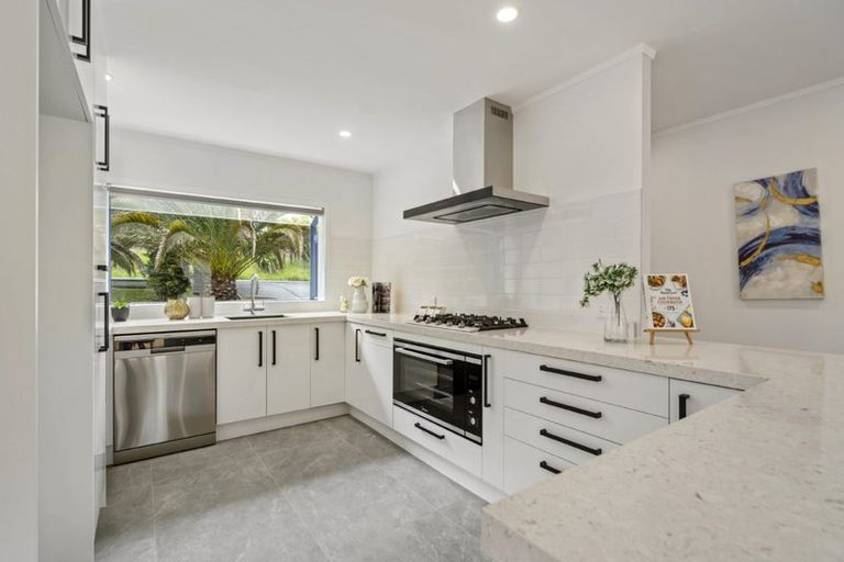 Photo of property in 164 Pooks Road, Swanson, Auckland, 0612