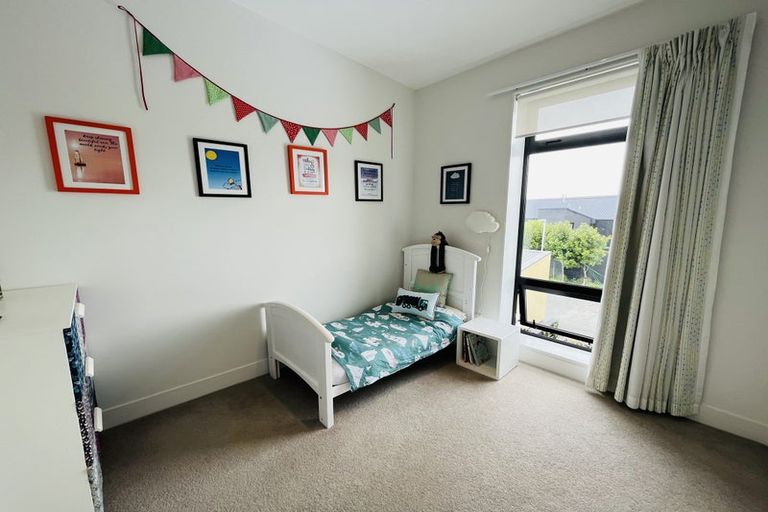 Photo of property in 240 Hobsonville Point Road, Hobsonville, Auckland, 0616