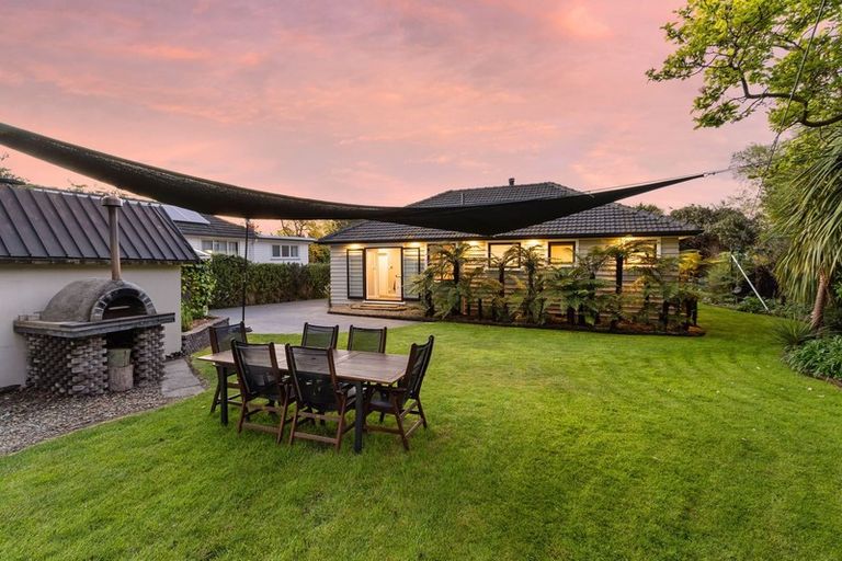 Photo of property in 122 Riverlaw Terrace, Saint Martins, Christchurch, 8022