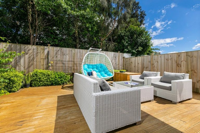 Photo of property in 20 Thomas Rielly Avenue, Hobsonville, Auckland, 0616