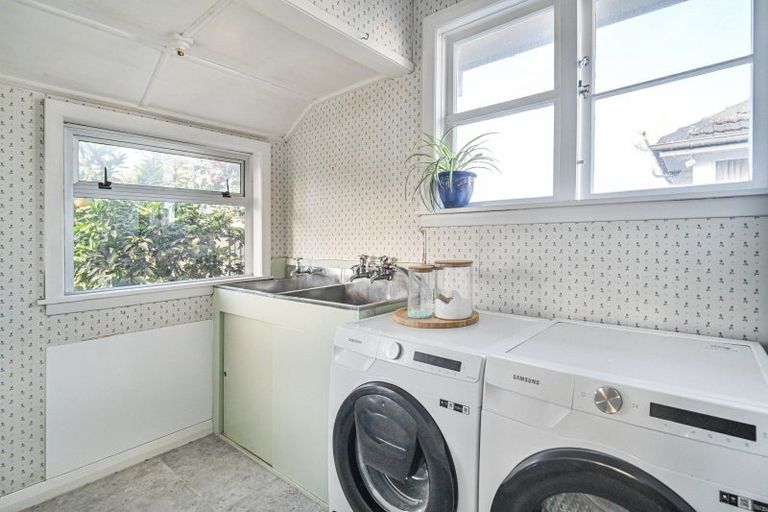 Photo of property in 714 Grove Road, Mayfair, Hastings, 4122