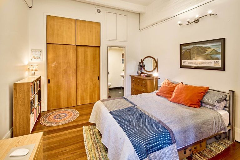 Photo of property in Dominion Apartments, 80u4 Victoria Street, Wellington Central, Wellington, 6011
