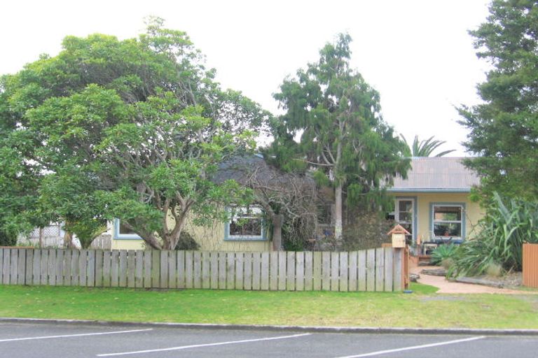 Photo of property in 120 Lincoln Road, Whangamata, 3620