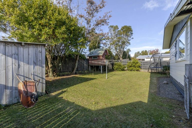 Photo of property in 5 Tainui Terrace, Inglewood, 4330