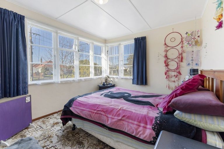 Photo of property in 5 Goldsmith Crescent, Levin, 5510