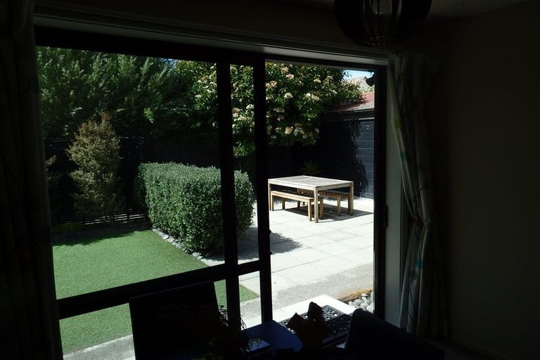 Photo of property in 1/12 Glenharrow Avenue, Avonhead, Christchurch, 8042