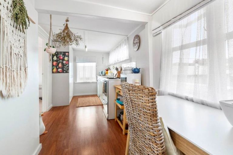 Photo of property in 25 Penton Road, Stanmore Bay, Whangaparaoa, 0932