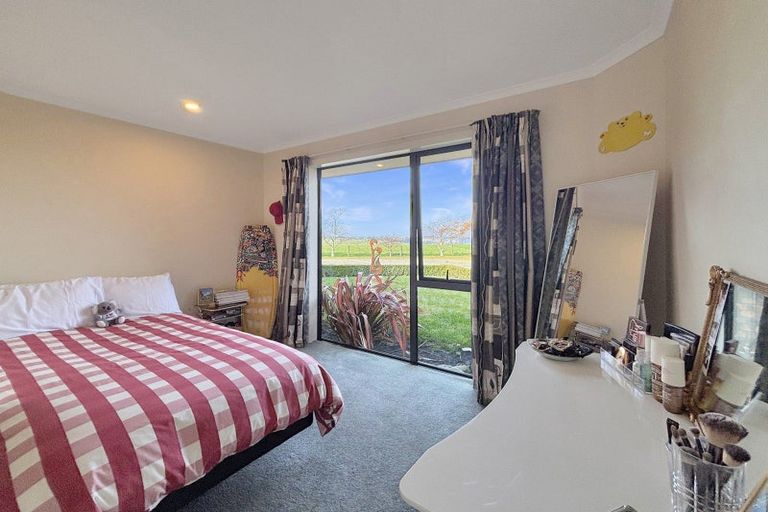 Photo of property in 341 Airedale Road, Weston, Oamaru, 9492