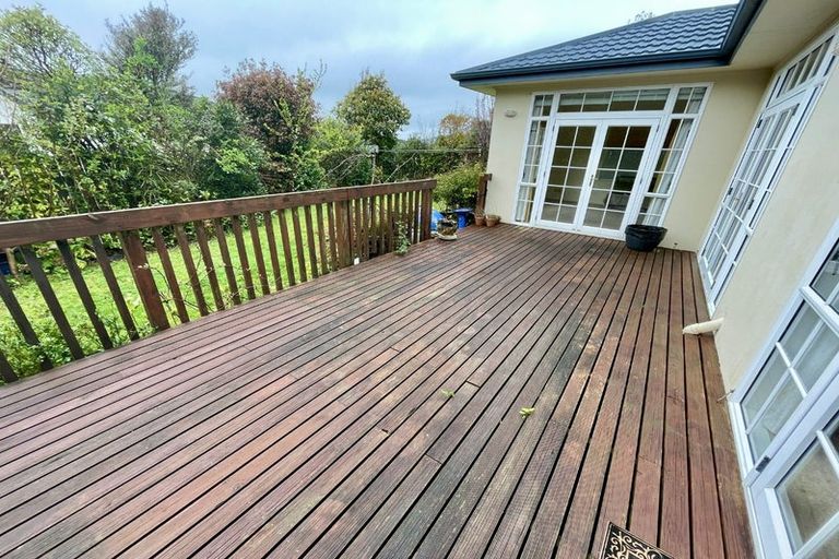 Photo of property in 3 Ridley Green, Churton Park, Wellington, 6037