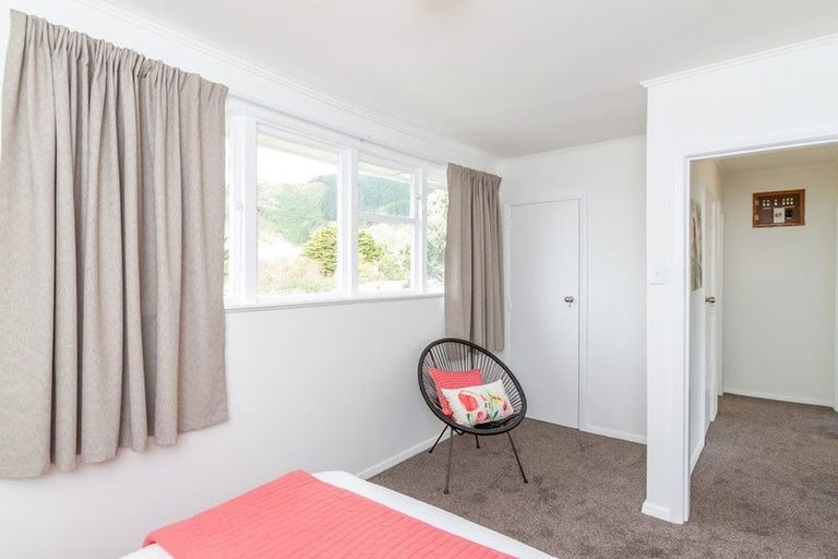 Photo of property in 29 Roberts Street, Tawa, Wellington, 5028