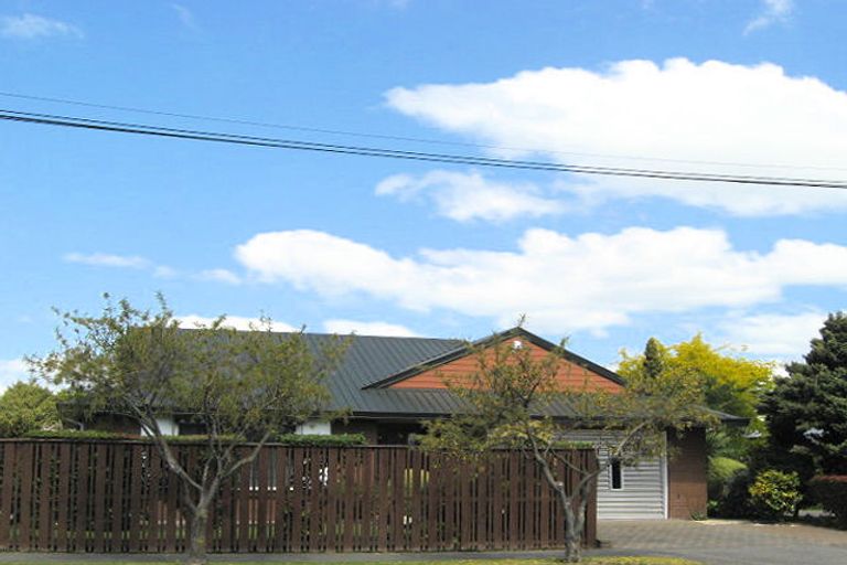 Photo of property in 130 Grahams Road, Burnside, Christchurch, 8053