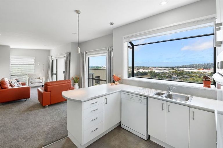 Photo of property in 1/13 Glenelg Spur, Hillsborough, Christchurch, 8022