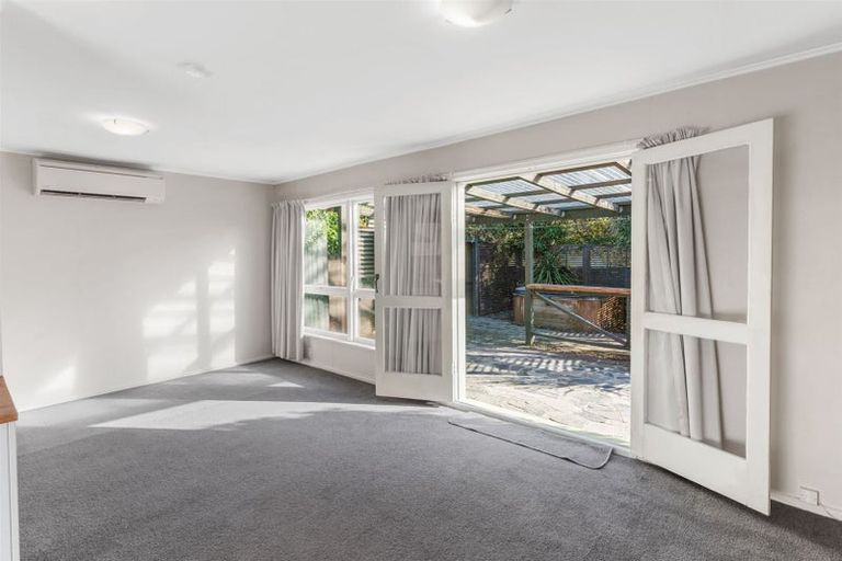 Photo of property in 3 Inwoods Road, Parklands, Christchurch, 8083