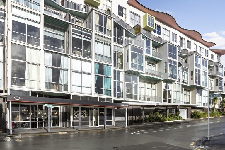 Photo of property in Qba Apartments, 1j/51 Webb Street, Mount Cook, Wellington, 6011