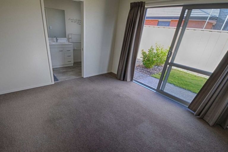 Photo of property in 71 Barnes Street, Pegasus, 7612
