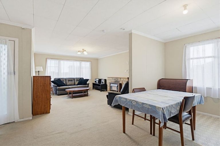 Photo of property in 90 Manuka Street, Castlecliff, Whanganui, 4501