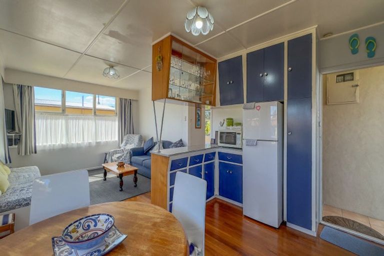 Photo of property in 120 Kiwi Road, Whangamata, 3620