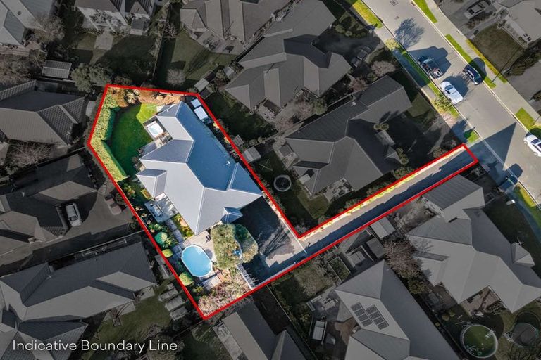 Photo of property in 28 Linkwater Way, Parklands, Christchurch, 8083