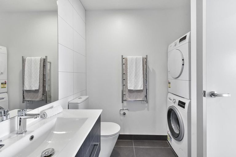 Photo of property in 1207/8 Lakewood Court, Manukau, Auckland, 2104