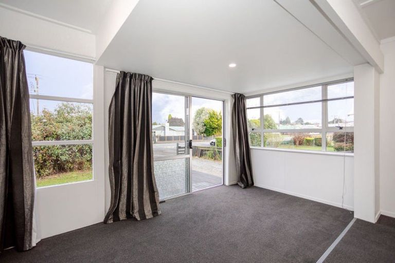 Photo of property in 47 Miller Street, Dannevirke, 4930