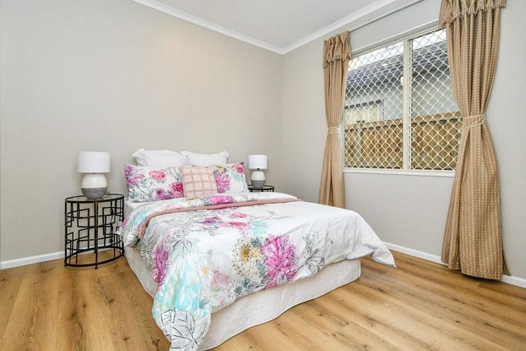 Photo of property in 12 Janway Avenue, Flat Bush, Auckland, 2016