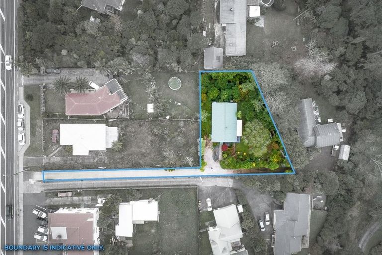 Photo of property in 424 Don Buck Road, Massey, Auckland, 0614