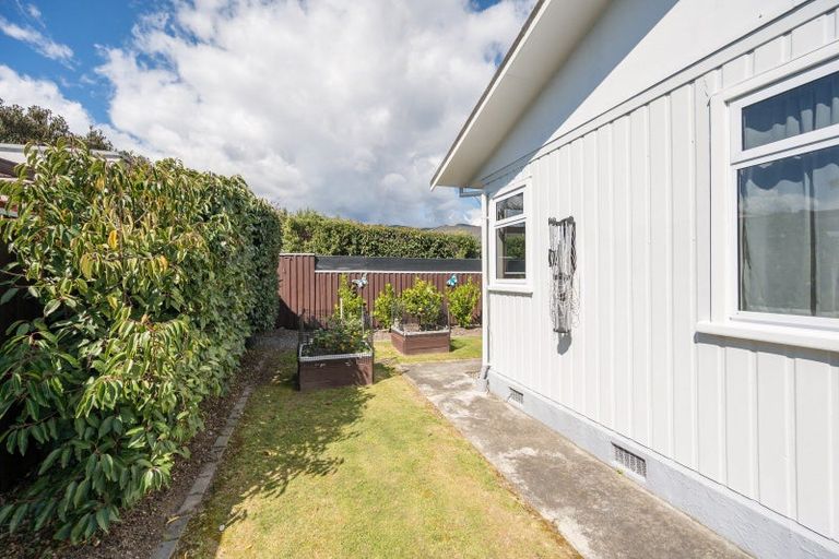 Photo of property in 1/25 Kipling Crescent, Stoke, Nelson, 7011