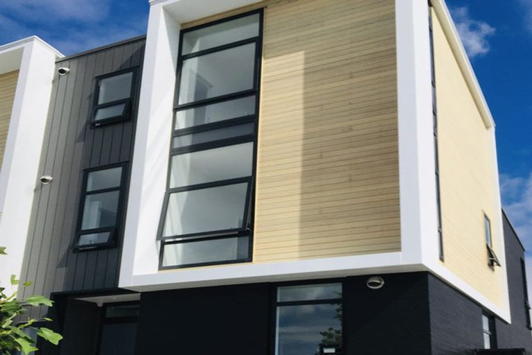 Photo of property in 240 Hobsonville Point Road, Hobsonville, Auckland, 0616