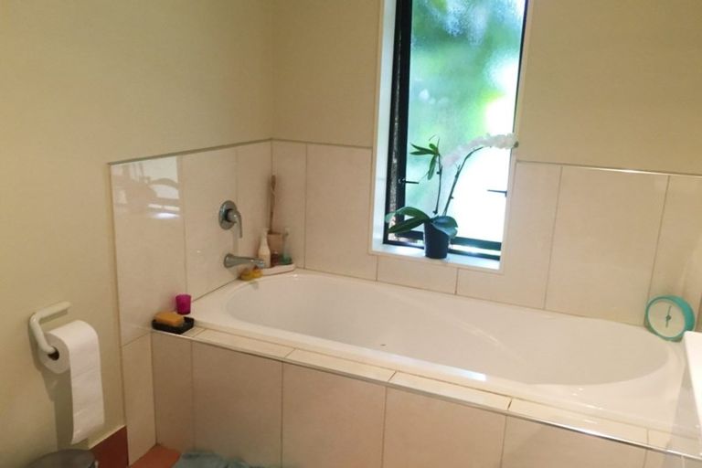 Photo of property in 21 Innisowen Place, Flat Bush, Auckland, 2019
