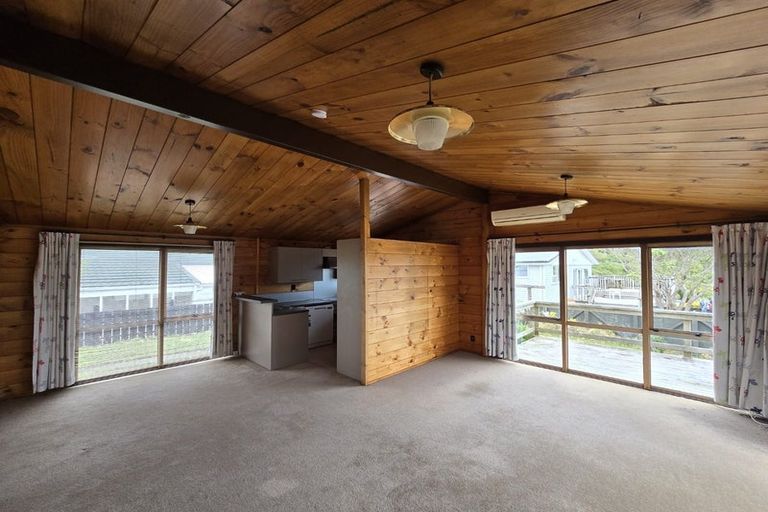 Photo of property in 166 Orangi Kaupapa Road, Northland, Wellington, 6012