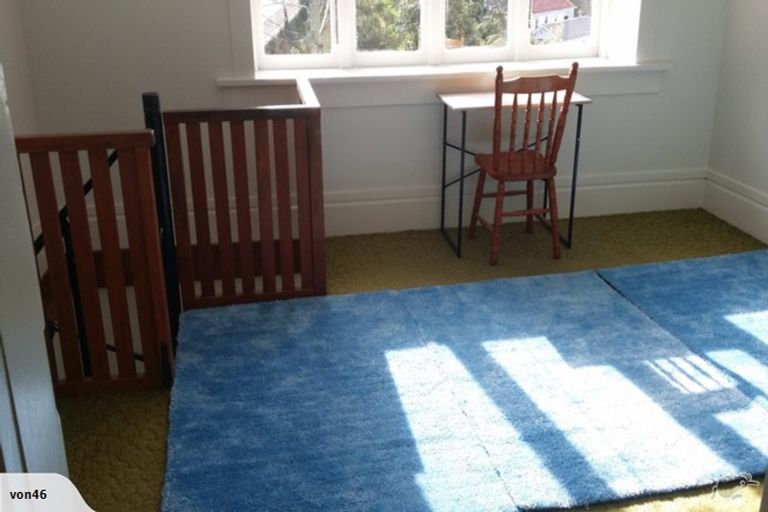 Photo of property in 75 Todman Street, Brooklyn, Wellington, 6021