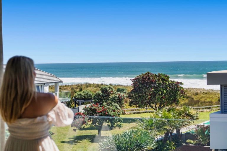 Photo of property in 10a Sunbrae Grove, Mount Maunganui, 3116