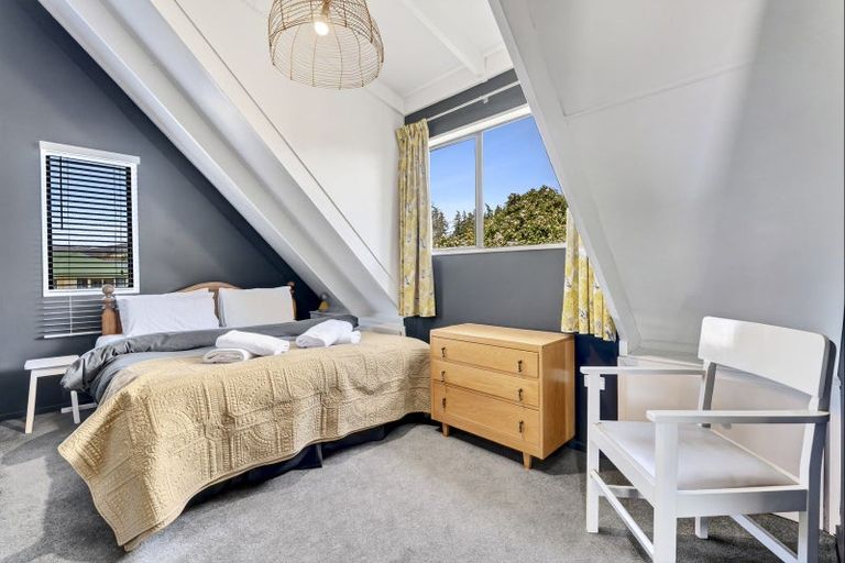 Photo of property in 14 Kings Drive, Wanaka, 9305