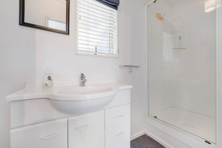 Photo of property in 68 Andrew Road, Howick, Auckland, 2010