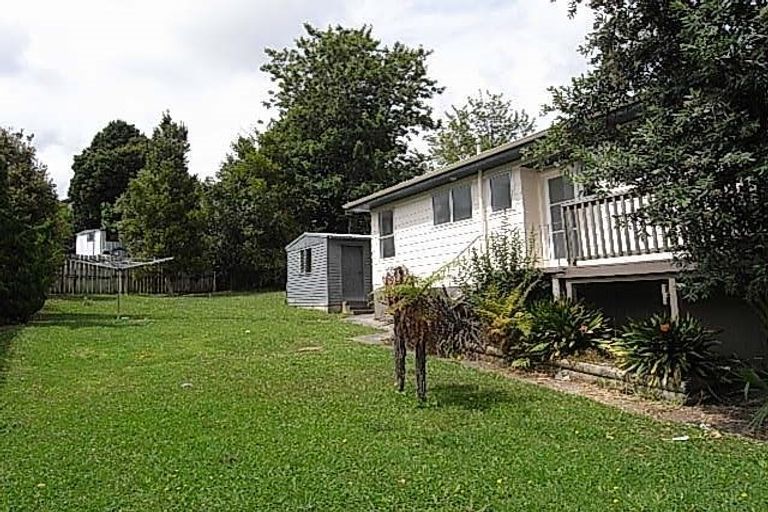 Photo of property in 35 Gallony Avenue, Massey, Auckland, 0614