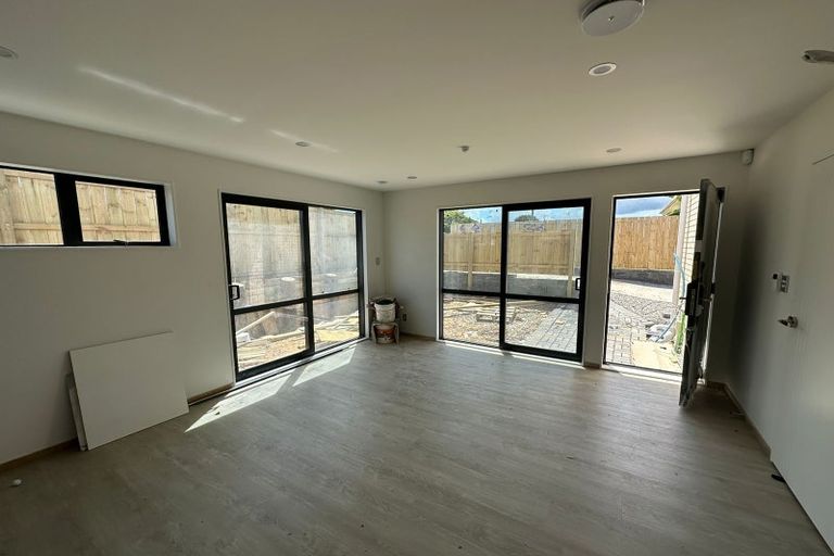 Photo of property in 164 Mahia Road, Wattle Downs, Auckland, 2103