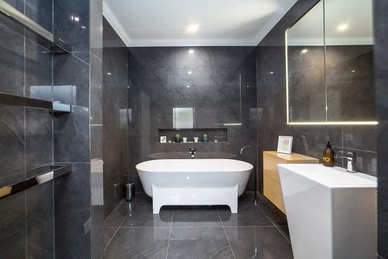 Photo of property in 4-6 Mole Street, Greytown, 5712