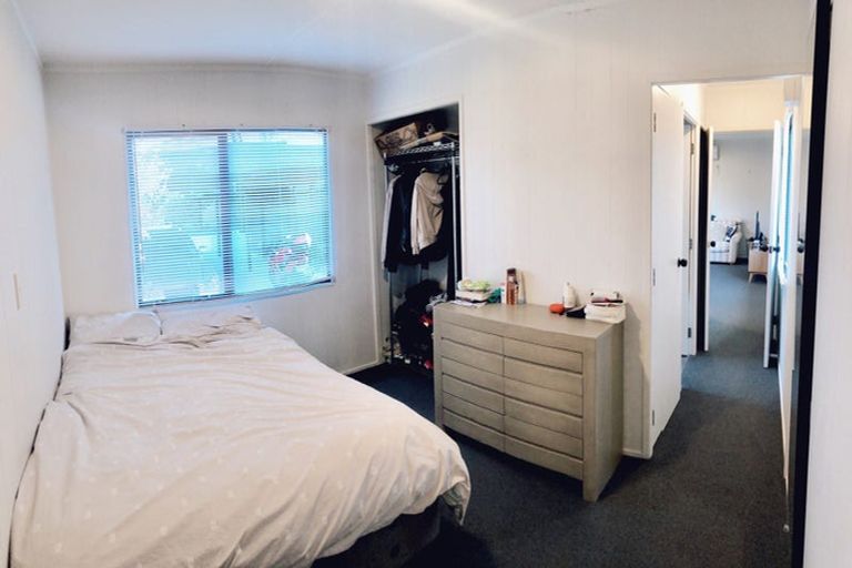 Photo of property in 54 Helena Street, Massey, Auckland, 0614